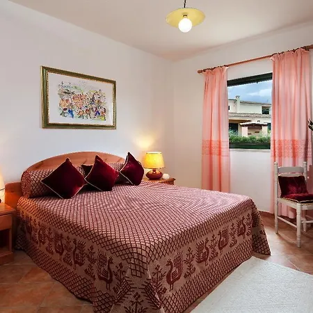 Aparthotel Le Ginestre E Gli Oleandri 4*