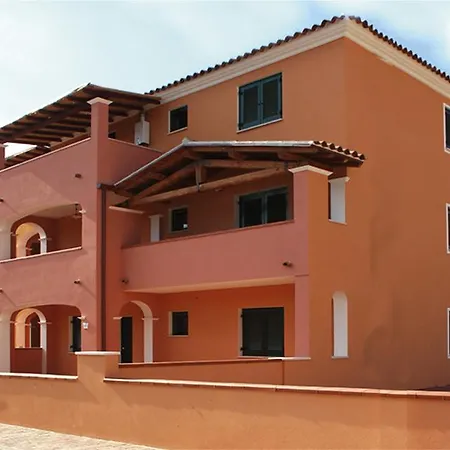 Aparthotel Le Ginestre E Gli Oleandri Cala Liberotto