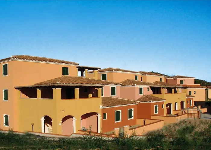 Apartahotel Le Ginestre E Gli Oleandri 3*